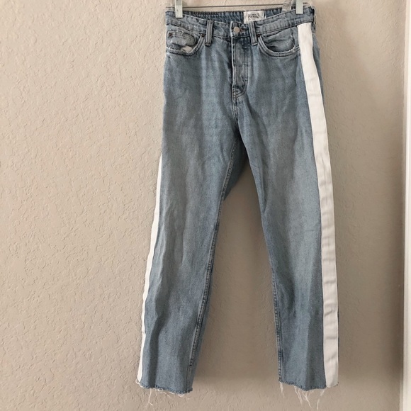 Zara Denim - ZARA STRAIGHT LEG JEANS